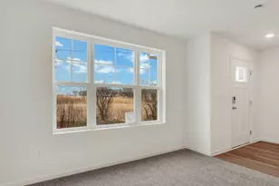 514 Yosemite Wy, Mundelein, IL 60060 - Photo 4