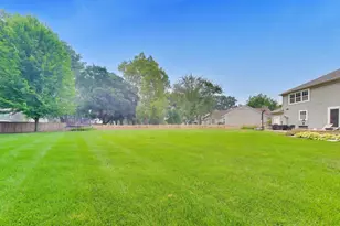 2460 Savanna Dr, Wauconda, IL 60084 - Photo 60