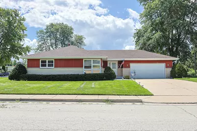1305 Van Street, Elgin, IL 60123 - Photo 2