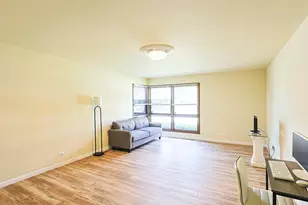 1305 Van St, Elgin, IL 60123 - Photo 12