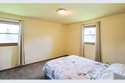1305 Van Street, Elgin, IL 60123 - Photo 18