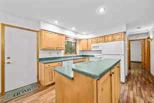 11320 2nd St, Roscoe, IL 61073 - Photo 10