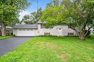 11320 2nd St, Roscoe, IL 61073 - Photo 2