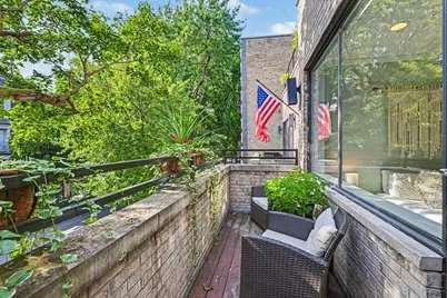 1019 N Marshfield Avenue #2, Chicago, IL 60622 - Photo 8
