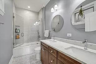 1019 N Marshfield Ave, Chicago, IL 60622 - Photo 6