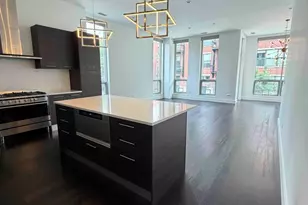 122 S Aberdeen St, Chicago, IL 60607 - Photo 2