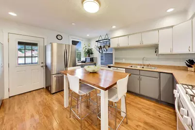 4991 N Kolmar Avenue, Chicago, IL 60630 - Photo 12