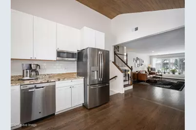 7823 Lotus Avenue, Morton Grove, IL 60053 - Photo 10