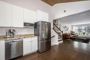 7823 Lotus Ave, Morton Grove, IL 60053 - Photo 10