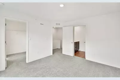 2129 Yellowstone Boulevard, Mundelein, IL 60060 - Photo 18