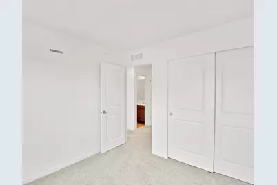 2129 Yellowstone Boulevard, Mundelein, IL 60060 - Photo 22