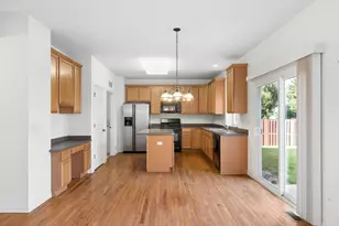 354 Hogan St, Bolingbrook, IL 60490 - Photo 16