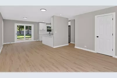 1513 77th Street, Darien, IL 60561 - Photo 2