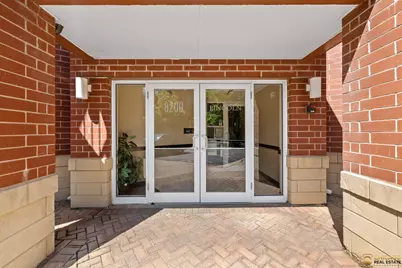 8200 Lincoln Avenue #304, Skokie, IL 60077 - Photo 4