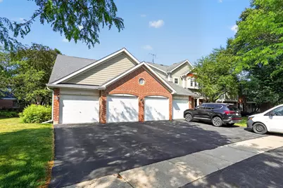 2434 Charleston Drive #3, Schaumburg, IL 60193 - Photo 2