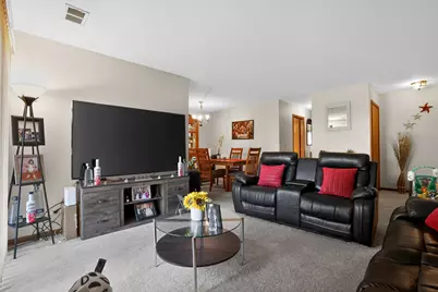 2434 Charleston Drive #3, Schaumburg, IL 60193 - Photo 4