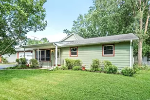 310 N View St, Hinckley, IL 60520 - Photo 1