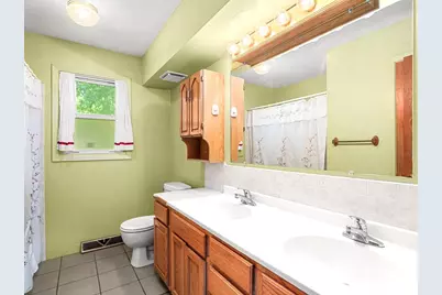 310 N View Street, Hinckley, IL 60520 - Photo 16
