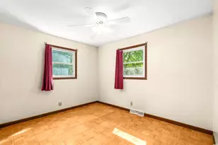 310 N View St, Hinckley, IL 60520 - Photo 18