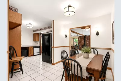 310 N View Street, Hinckley, IL 60520 - Photo 8