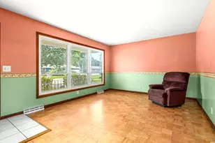 310 N View St, Hinckley, IL 60520 - Photo 2