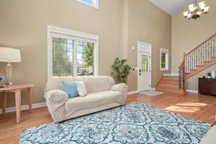 2411 Overview Dr, Buffalo Grove, IL 60089 - Photo 8