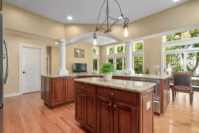2411 Overview Drive, Buffalo Grove, IL 60089 - Photo 18