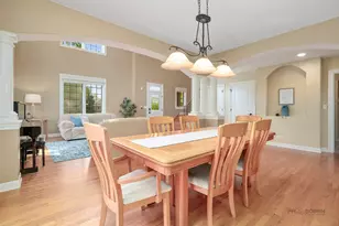 2411 Overview Dr, Buffalo Grove, IL 60089 - Photo 10