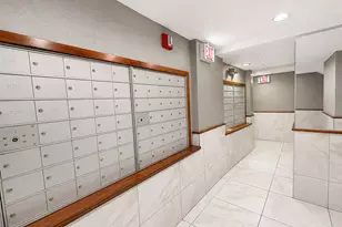 230 E Ontario St, Chicago, IL 60611 - Photo 4
