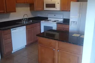 2220 Arbor Cir, Downers Grove, IL 60515 - Photo 4