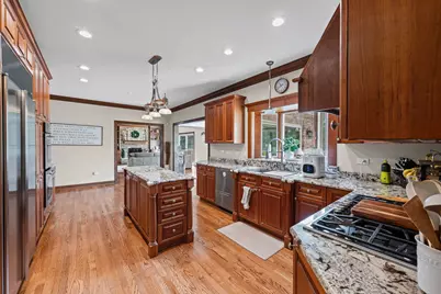 5657 Oakwood Circle, Long Grove, IL 60047 - Photo 10