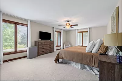 5657 Oakwood Circle, Long Grove, IL 60047 - Photo 16