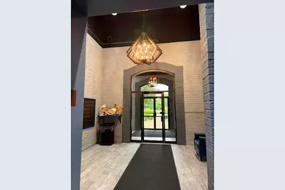 350 Plum Creek Drive #107, Wheeling, IL 60090 - Photo 2