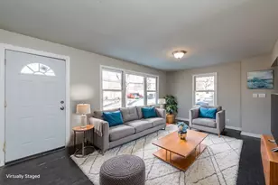 821 12th St, North Chicago, IL 60064 - Photo 4