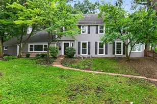 437 Highland Ave, West Chicago, IL 60185 - Photo 1