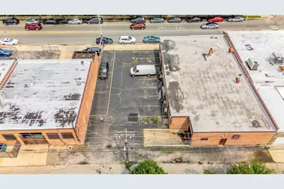 4511 W Belmont Avenue, Chicago, IL 60641 - Photo 12