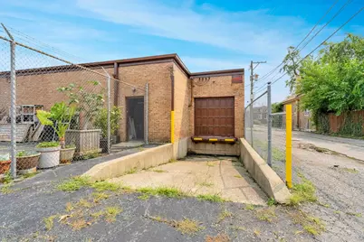 4511 W Belmont Avenue, Chicago, IL 60641 - Photo 6