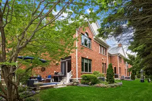 271 Arbor Glen Blvd, Schaumburg, IL 60195 - Photo 32
