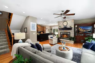 271 Arbor Glen Blvd, Schaumburg, IL 60195 - Photo 8