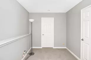 3 Whitehall Ct, Streamwood, IL 60107 - Photo 22