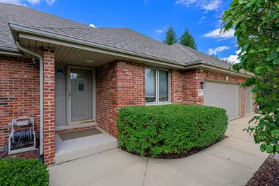 12054 Blackthorne Ridge Drive, Mokena, IL 60448 - Photo 2