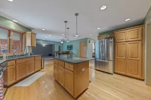 12054 Blackthorne Ridge Dr, Mokena, IL 60448 - Photo 4