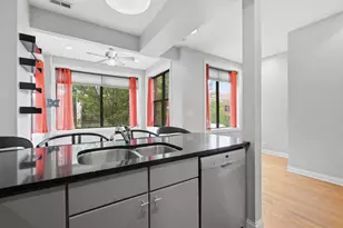 2610 W Iowa St, Chicago, IL 60622 - Photo 12
