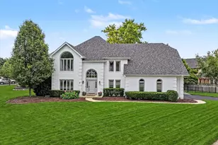 1772 Challenger Ct, Wheaton, IL 60189 - Photo 1