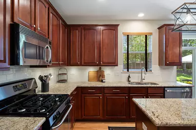 2815 Forest Creek Lane, Naperville, IL 60565 - Photo 10