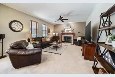 2815 Forest Creek Lane, Naperville, IL 60565 - Photo 14