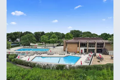 465 Raintree Court #2B, Glen Ellyn, IL 60137 - Photo 4