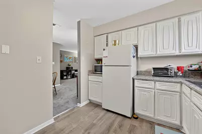 465 Raintree Court #2B, Glen Ellyn, IL 60137 - Photo 16
