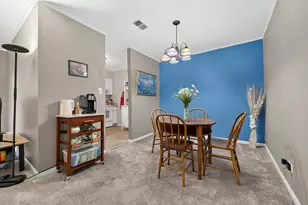 465 Raintree Ct, Glen Ellyn, IL 60137 - Photo 12