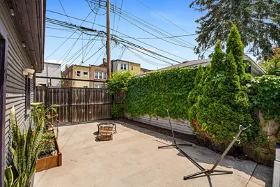 6141 N Maplewood Avenue, Chicago, IL 60659 - Photo 36
